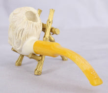 Load image into Gallery viewer, Meerschaum Pipe In Case With Lion Head
