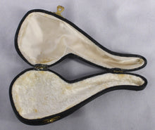 Load image into Gallery viewer, Meerschaum Pipe In Case With Lion Head
