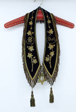 Load image into Gallery viewer, OddFellows Ceremonial Sash, Crossed Staffs
