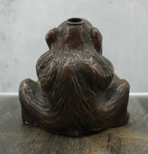 Load image into Gallery viewer, Ronson Brass Monkey &amp; Shell Table Lighter
