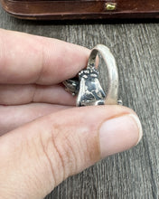 Load image into Gallery viewer, Sterling Silver Panther Ring
